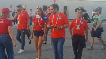 Así vivieron la previa los hinchas de la Roja en el estadio de Kazán