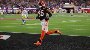 There’s a peculiar situation developing between the Bengals and their star wideout. He wants to stay, while the franchise appears to not want to keep him.