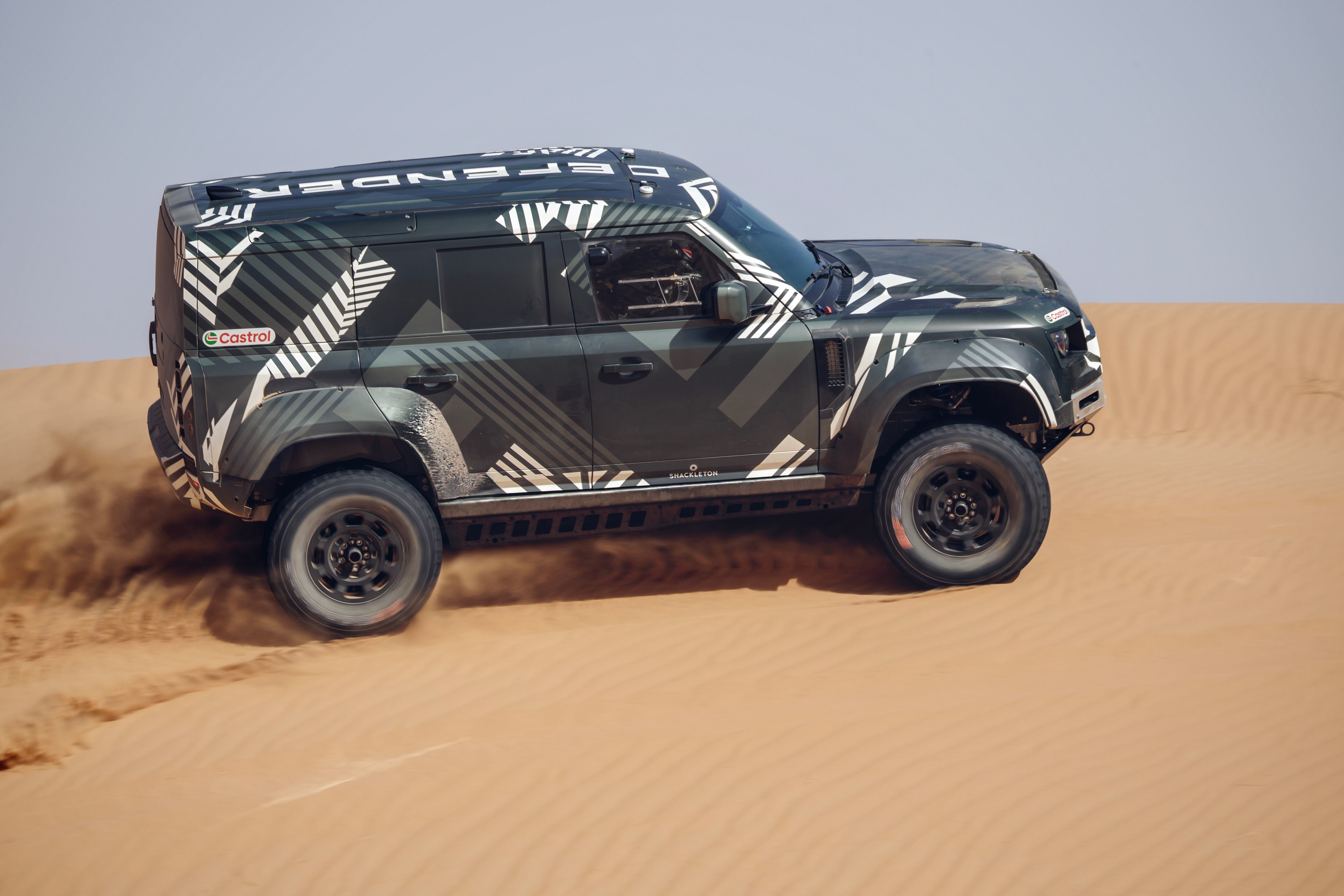 El Defender que participará en Stock durante el Dakar 2026.