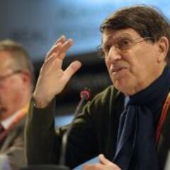 Odriozola no renuncia a su sueldo, pero se lo rebaja