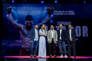 Ilia Topuria en la presentación de su película.