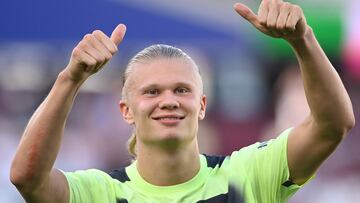 London (United Kingdom), 07/08/2022.- Manchester City's Erling Haaland celebrates after winning the English Premier League soccer match between West Ham United and Manchester City in London, Britain, 07 August 2022. (Reino Unido, Londres) EFE/EPA/NEIL HALL EDITORIAL USE ONLY. No use with unauthorized audio, video, data, fixture lists, club/league logos or 'live' services. Online in-match use limited to 120 images, no video emulation. No use in betting, games or single club/league/player publications
