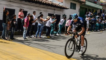 Froome sufre en la etapa 5 del Tour Colombia 2.1