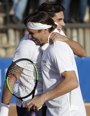 Bartra y Ferrer celebran un punto. 