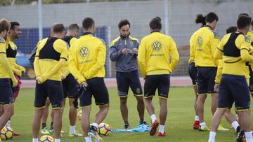 Paquito dirigirá esta tarde su tercer partido en la Unión Deportiva Las Palmas.