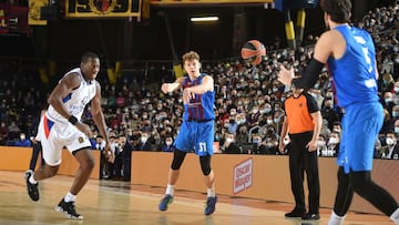 Rokas Jokubaitis, base del Barcelona, ante el Anadolu Efes.