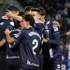 Aprobados y suspensos de la Real: clasificados pese a la puntería desafinada