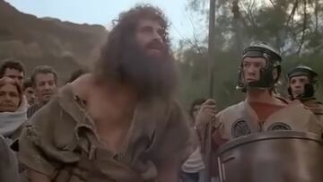 En esta pel¨ªcula, uno de los actores m¨¢s reconocidos de la industria estadounidense decidi¨® darle un giro a la historia y reflejar, con m¨¢s realismo que nunca, el tema de la pel¨ªcula. Mel Gibson recibi¨® todo tipo de elogios por su papel en una pel¨ªcula sangrienta, rodada en lat¨ªn, hebreo y arameo que tambi¨¦n es una de las infalibles en estas fechas.