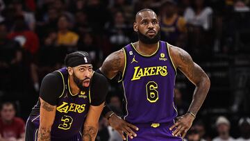 HOUSTON, TEXAS - APRIL 02: LeBron James #6 and Anthony Davis #3 of the Los Angeles Lakers look on during a time out against the Houston Rockets during the fourth quarter at Toyota Center on April 02, 2023 in Houston, Texas. NOTE TO USER: User expressly acknowledges and agrees that, by downloading and or using this photograph, User is consenting to the terms and conditions of the Getty Images License Agreement. Bob Levey/Getty Images/AFP (Photo by Bob Levey / GETTY IMAGES NORTH AMERICA / Getty Images via AFP)
