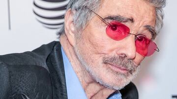Burt Reynolds hizo una de sus escasas apariciones públicas y preocupó su estado físico.