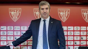 Josu Urrutia ofreció una rueda de prensa en Ibaigane.