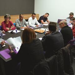 El Comité Consultivo recomienda la votación sobre el escudo