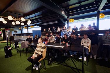 Los jugadores del CF Talavera tras conocer que se enfrentarán al Real Madrid en los dieciseisavos de final de la Copa del Rey.
