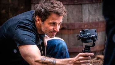 Zack Snyder comparte su opinión sobre el nuevo Superman negro y alaba a Henry Cavill
