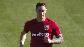 Torres durante un entrenamiento con el Atlético.