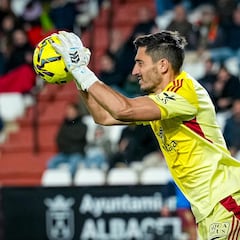 El Albacete mejora en defensa