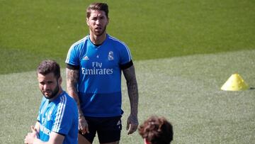 Ramos se autoentrevista: "La tarjeta ante el Ajax fue un error"