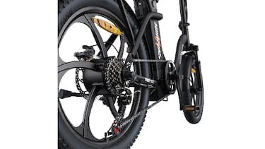 La bici eléctrica plegable que cabe en cualquier maletero y su batería dura hasta 100 kilómetros