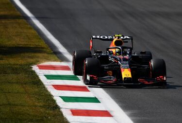Checo Pérez sobre la penalización en Italia: "Era mi curva"