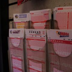 How many numbers do you need to win a prize in Powerball?