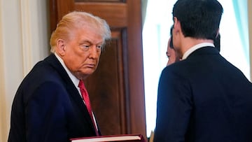 Donald Trump deja fuera a los gobernadores Moore y Polis de una reunión en la Casa Blanca, criticado por romper costumbres bipartidistas y avivar tensiones políticas.