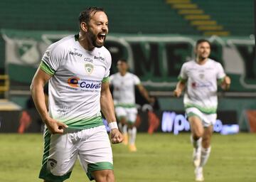 El uruguayo fue la figura de La Equidad que alcanzó a clasificar a las semifinales. La pelota quieta y los remates desde fuera del área fueron su mayor fortaleza. El jugador era la pieza clave en el esquema de Alexis García.

Partidos: 19
Goles: 10