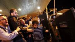 Quinto día de paros y peleas entre Policías y huelguistas