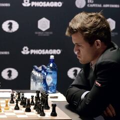 Carlsen y Karjakin, tablas en la segunda partida del Mundial