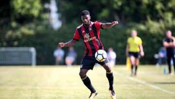 Zyen Jones firma con el Schalke 04 de la Bundesliga