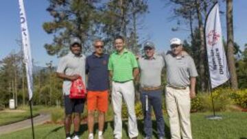 Karembeu, Cruyff, Peter Lawrie, Paul McGinley y Eduardo Vegas en el PGA Catalunya Resort.