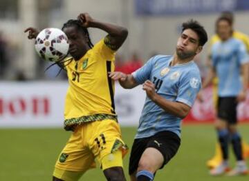 Darren Mattocks y Marcelo Lodeiro.