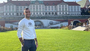 Roberto Corral, en el palacio real de Varsovia, Polonia.