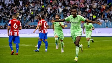 Nico Williams celebra el 2-1 ante el Atl&eacute;tico.