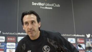 Emery: "Hay que afrontar el momento con una sonrisa"