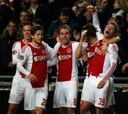 El Ajax se impone al PSV y devuelve el liderato al Twente