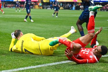 Cerramos con el caso más reciente. El joven mediapunta alemán se fracturó el peroné izquierdo tras un violento choque con Gianluigi Donnarumma durante el Mundial de Clubes. La lesión incluyó una luxación de tobillo, esta lesión le obligará a pasar por quirófano y estar de baja entre 4 y 5 meses.