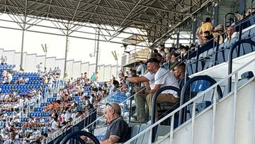Ania, ayer, en las gradas de La Rosaleda para presenciar el Málaga-Eibar