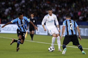 Cristiano Ronaldo con el balón.