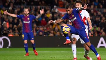 Barça la pasa mal ante Alavés pero gana y sigue invictoer