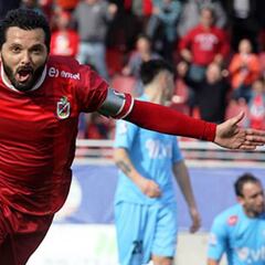 Mauricio Salazar aumenta su imbatible marca en La Serena