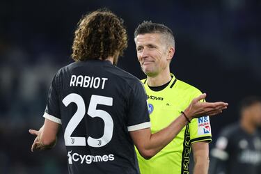 Who is Daniele Orsato, PSG-Dortmund Champions League referee?