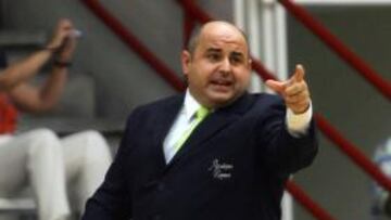 <b>AVENTURA PELIGROSA. </b>Pablo Prieto firmó a comienzos del 2010 como seleccionador de Libia. No se imaginaba que en poco más de un año iba a vivir una situación tan peligrosa.