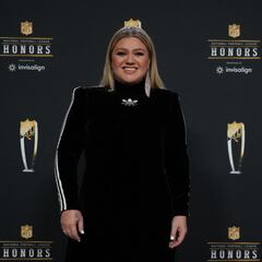 Kelly Clarkson drops two new singles ahead of post-breakup album release