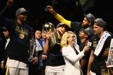 La celebración de los Warriors en imágenes