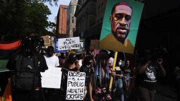 New York (United States), 15/06/2020.- People march during a Black Lives Matter protest against police brutality as part of the larger public response sparked by the recent death of George Floyd, an African-American man who was killed last month while in 