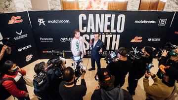 Canelo &Aacute;lvarez en la previa de su combate contra Smith.