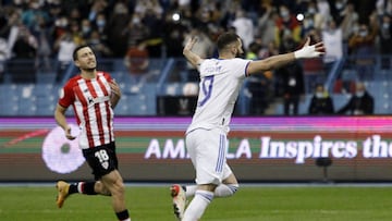 De Marcos ante la alegría de Benzema.
