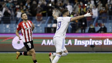 De Marcos ante la alegr&iacute;a de Benzema.