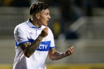 Nicolás Castillo no jugó la Copa América pasada, pese a estar en la Bundesliga. Después del torneo, llegó a Frosinone de Italia, pero los pocos minutos lo hicieron retornar a la UC. Fue goleador del Clausura y ahora su futuro es incierto.