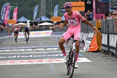 ¿Cuánto dinero recibe Isaac Del Toro por ganar la Etapa 17 del Giro de Italia? El premio por su victoria en Bormio